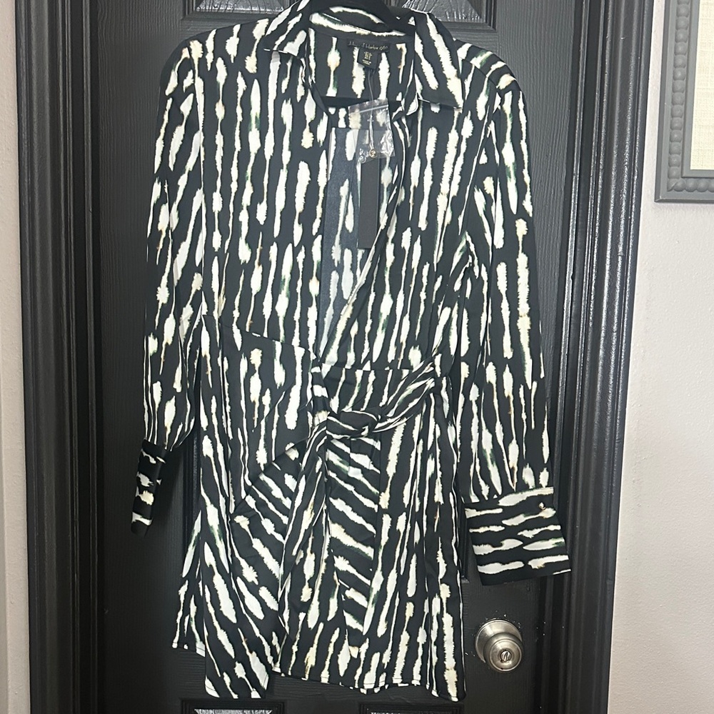 House of Harlow- Black and White Patterned Wrap Dress